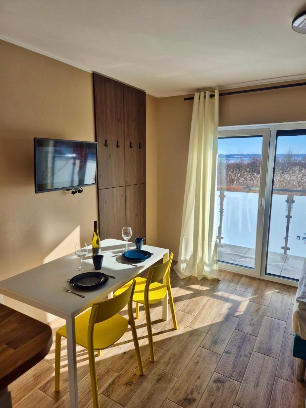 Lighthouse - Adults Only - 12plus Homestay